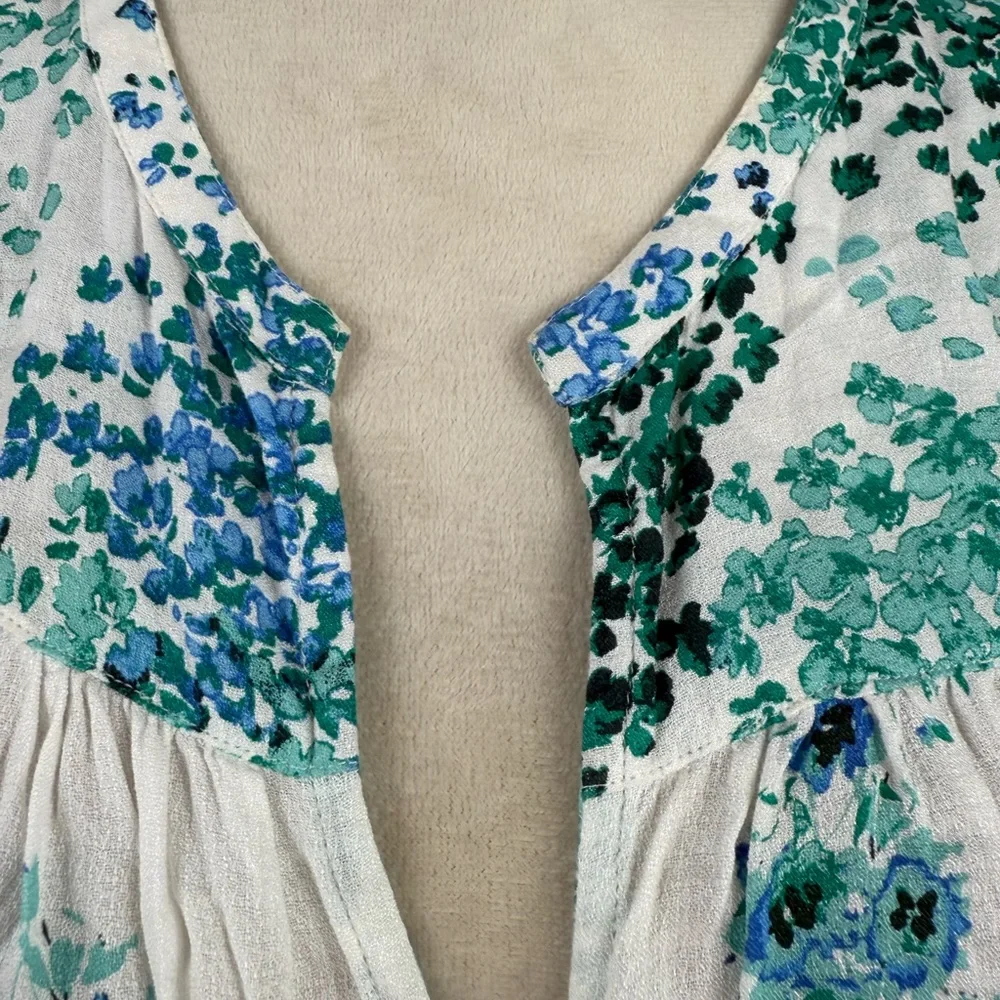 Lucky Brand blue and green print with white background top size XL - Picture 7 of 10